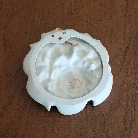 Vintage 3D Wall Art by Chase Victorian Lady Hand Painted Made in Japan - Picture 9 of 11